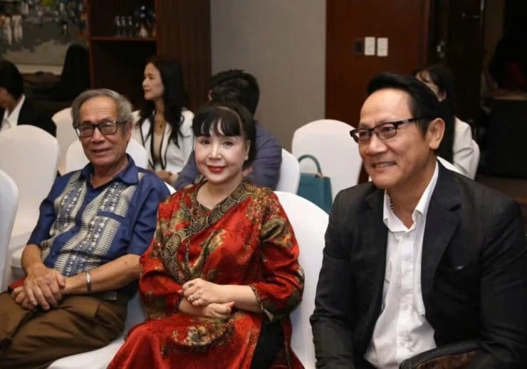 Hôn nhân 40 năm viên mãn dù không có con chung của NSND Lan Hương và chồng đạo diễn