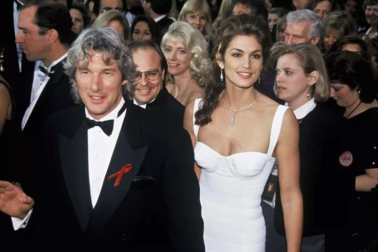 Hôn nhân chóng vánh của Cindy Crawford và Richard Gere Hôn nhân chóng vánh của Cindy Crawford và Richard Gere