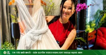 Hồng Nhung đấu giá váy ủng hộ bệnh nhân ung thư vú