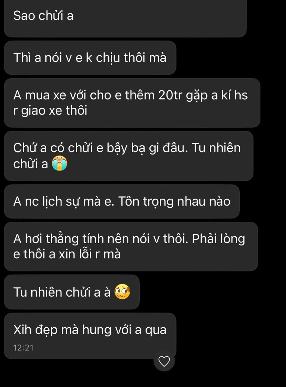 Hot girl sale xe hé lộ góc khuất nghề