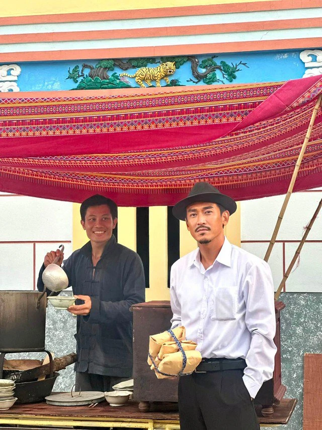 Hứa Vĩ Văn tuổi 47 vẫn độc thân: Kết hôn rồi có hạnh phúc hay không?