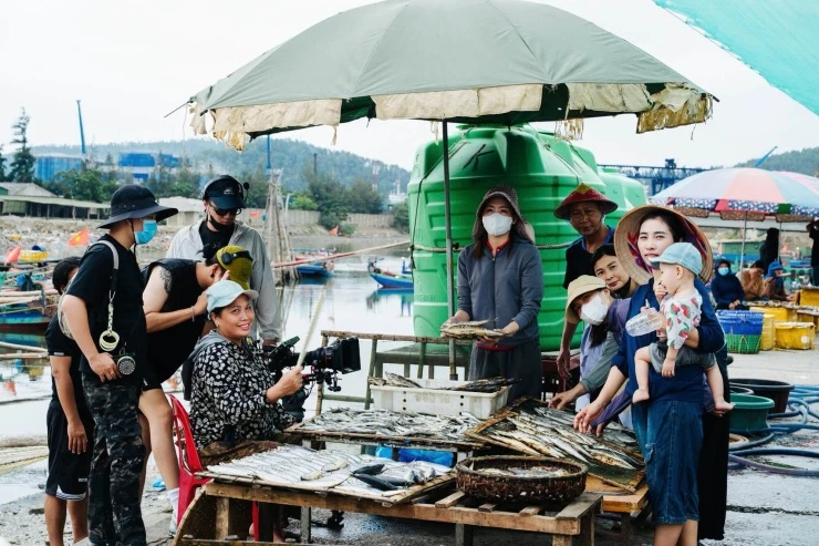 Hương Tràm trở về Việt Nam sau 5 năm ở Mỹ: Sống chậm lại chính là cách để đi xa hơn Hương Tràm trở về Việt Nam sau 5 năm ở Mỹ: Sống chậm lại chính là cách để đi xa hơn