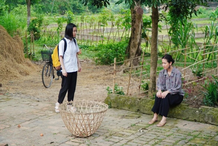 Huyền Lizzie nói gì khi bị nhận xét tạo hình “chưa đủ khổ” trong phim mới? Huyền Lizzie nói gì khi bị nhận xét tạo hình “chưa đủ khổ” trong phim mới?