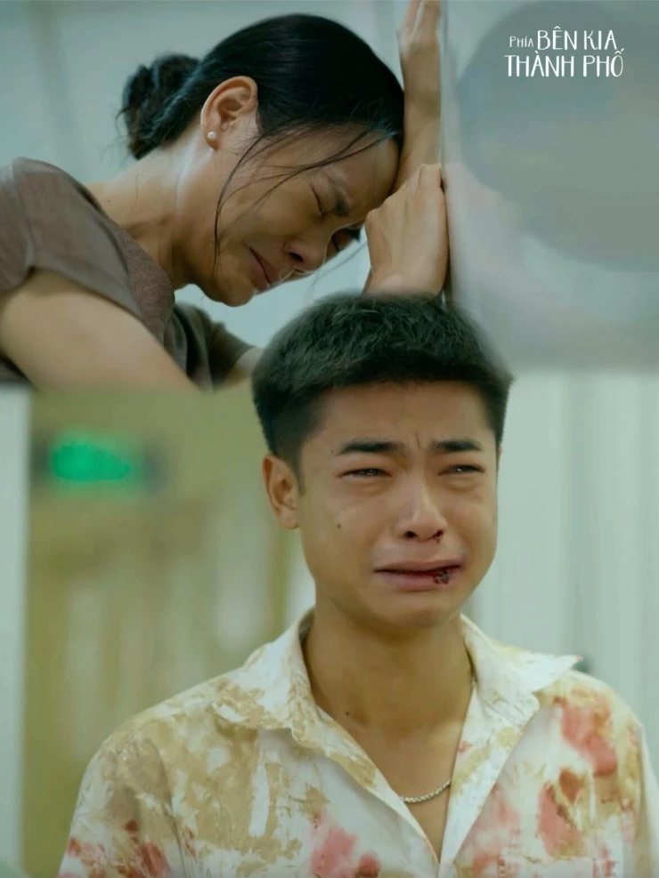 Huyền Sâm kể hậu trường khóc suốt 2 ngày khi quay Phía bên kia thành phố