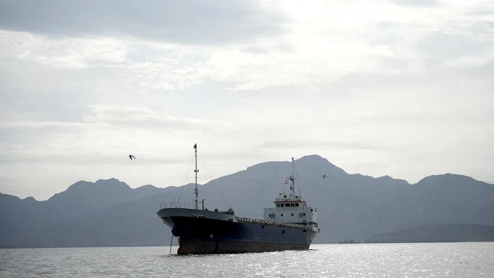 Iran thông báo 'mở cửa hoàn toàn' eo biển Hormuz Iran thông báo 'mở cửa hoàn toàn' eo biển Hormuz