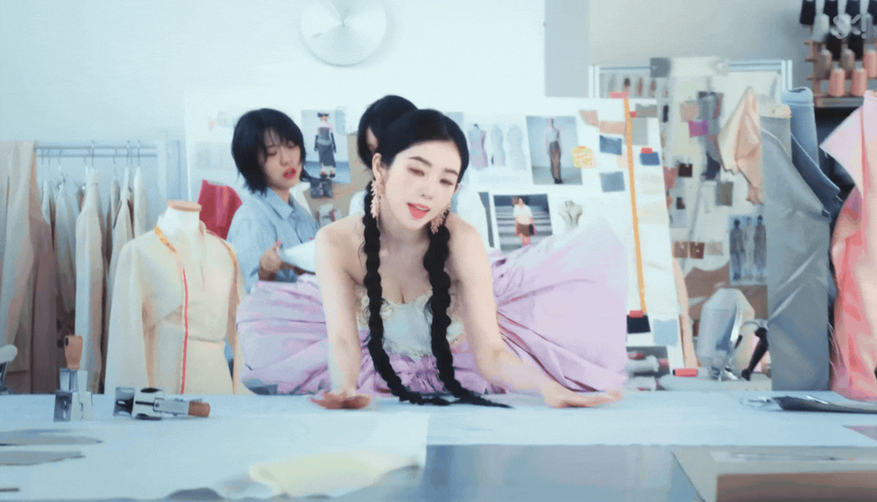 IRENE comeback, nhan sắc quyến rũ cả thế giới