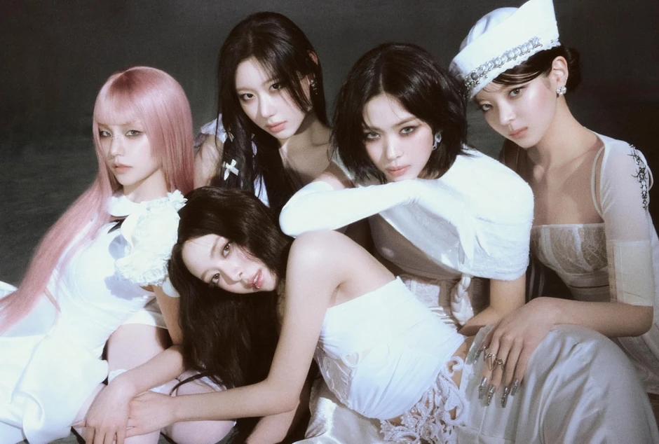 ITZY hồi sinh ngoạn mục: Concert gây sốt, album leo top 1 nước ngoài