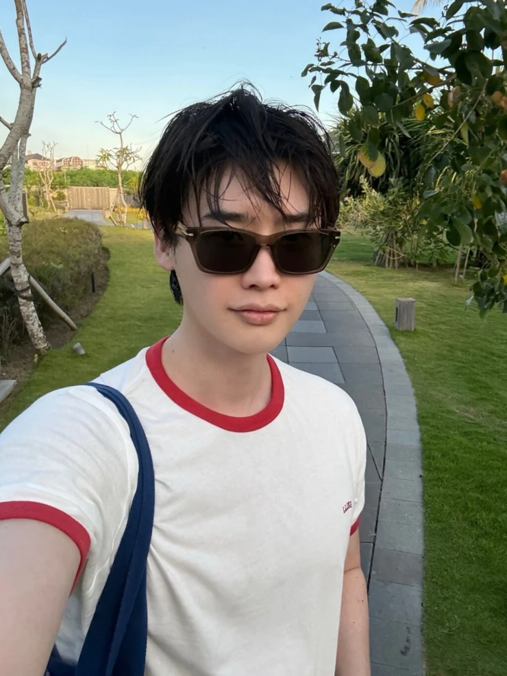 IU, Lee Jong Suk chia tay sau 4 năm yêu IU, Lee Jong Suk chia tay sau 4 năm yêu