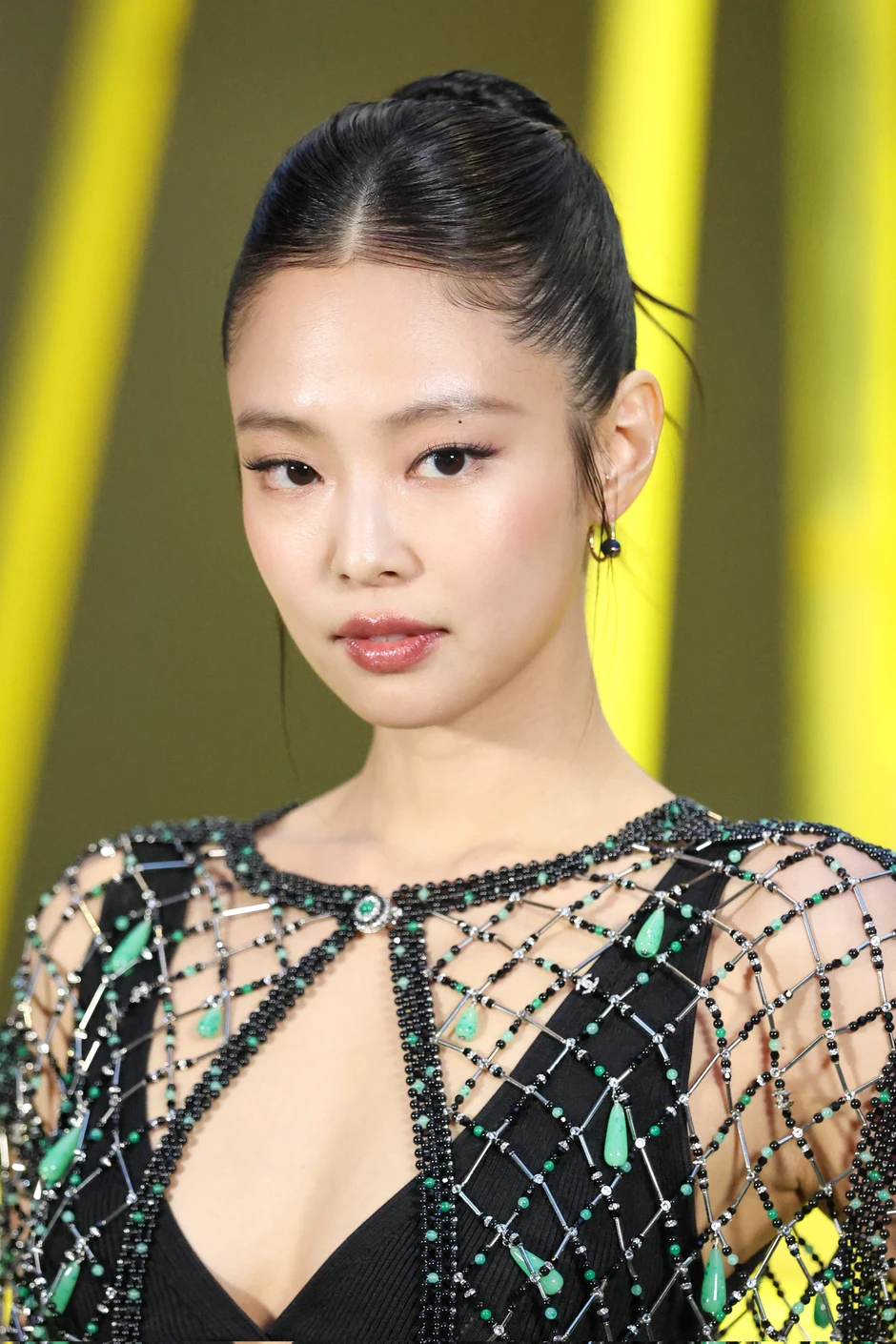 Jennie ở tuổi 30 tỏa sáng như nữ hoàng: Lisa và Rosé khó sánh bằng hào quang của cô Jennie ở tuổi 30 tỏa sáng như nữ hoàng: Lisa và Rosé khó sánh bằng hào quang của cô