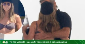 Jennifer Aniston hôn đắm đuối bạn trai trên du thuyền