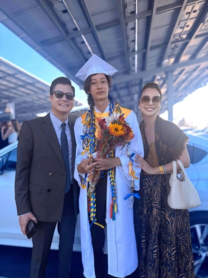 Jennifer Phạm: Tôi chủ động nhắn anh Dũng để con có lễ tốt nghiệp trọn vẹn Jennifer Phạm: Tôi chủ động nhắn anh Dũng để con có lễ tốt nghiệp trọn vẹn