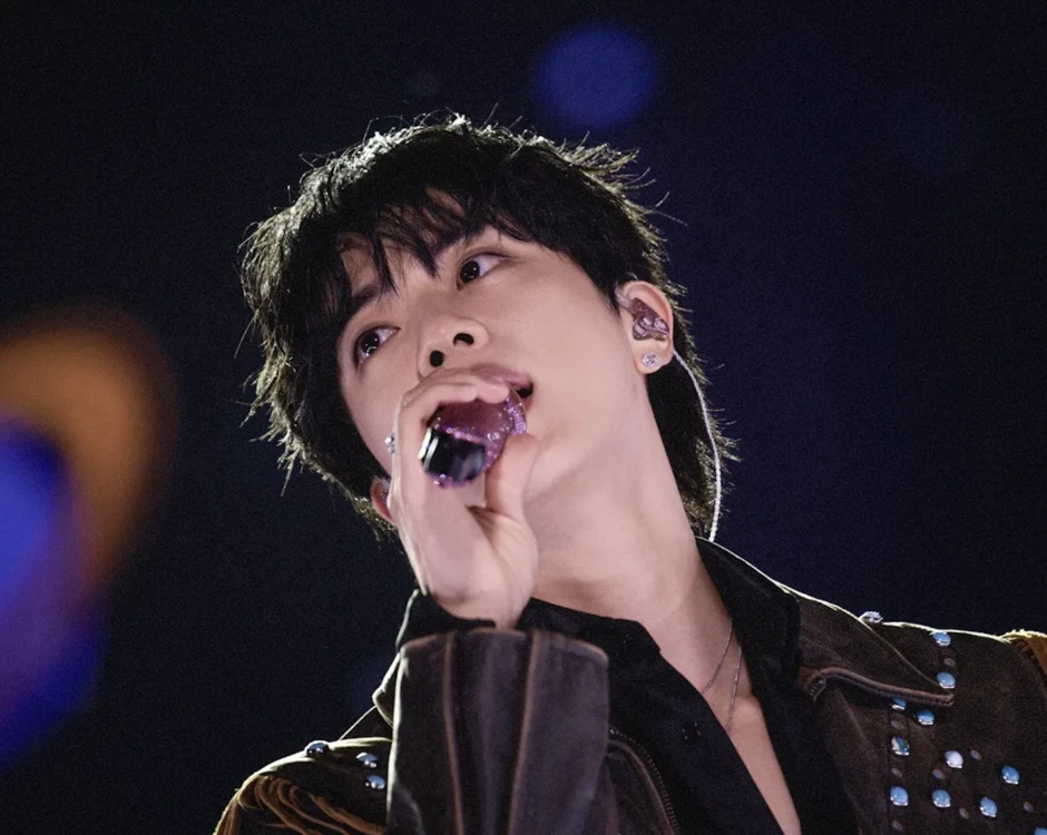 Jin (BTS) bị ruồng bỏ, công ty quản lý “thêm dầu vào lửa” Jin (BTS) bị ruồng bỏ, công ty quản lý “thêm dầu vào lửa”