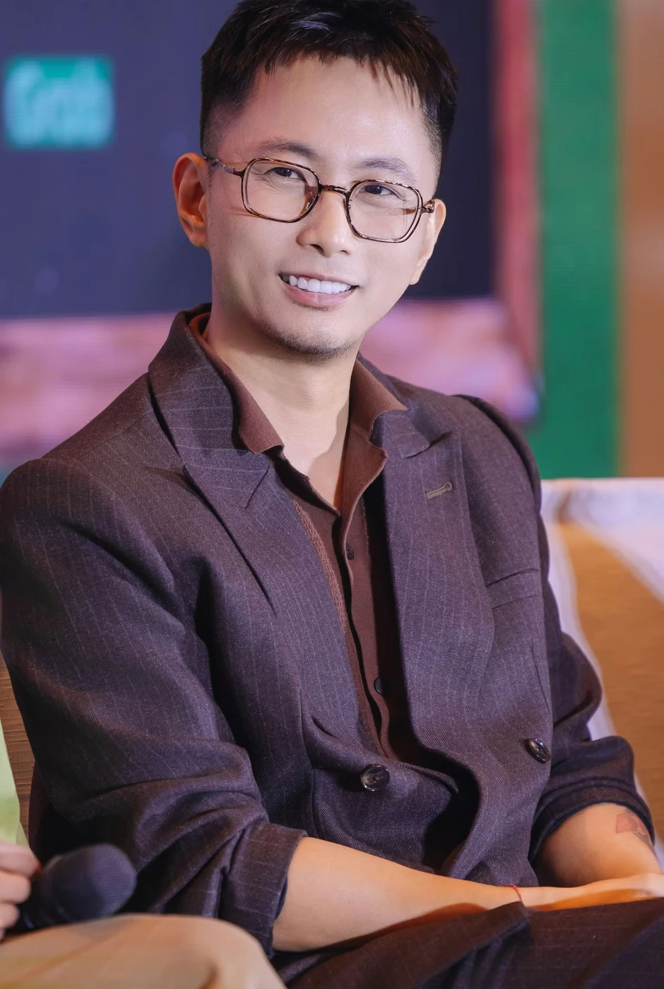 Jun Phạm, Rhymastic, Bùi Công Nam, Ngọc Thanh Tâm và Duy Khánh xắn tay áo cùng nhau quảng bá văn hoá Việt Jun Phạm, Rhymastic, Bùi Công Nam, Ngọc Thanh Tâm và Duy Khánh xắn tay áo cùng nhau quảng bá văn hoá Việt