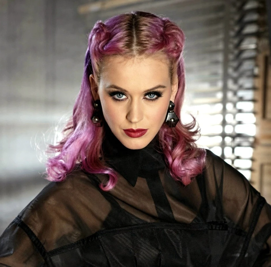 Katy Perry bỗng quay trở lại càn quét các BXH: Nhạc cũ liên tục hot, nhạc mới không ai nghe là sao?