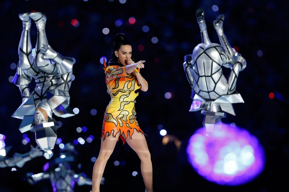 Katy Perry đã "hồi sinh": Diễn chính khai mạc World Cup 2026, kho hit thay nhau đánh chiếm BXH