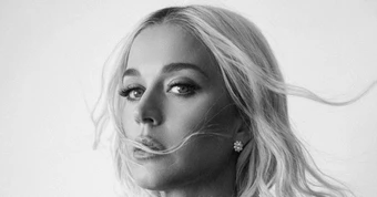 Katy Perry đã "hồi sinh": Diễn chính khai mạc World Cup 2026, kho hit thay nhau đánh chiếm BXH