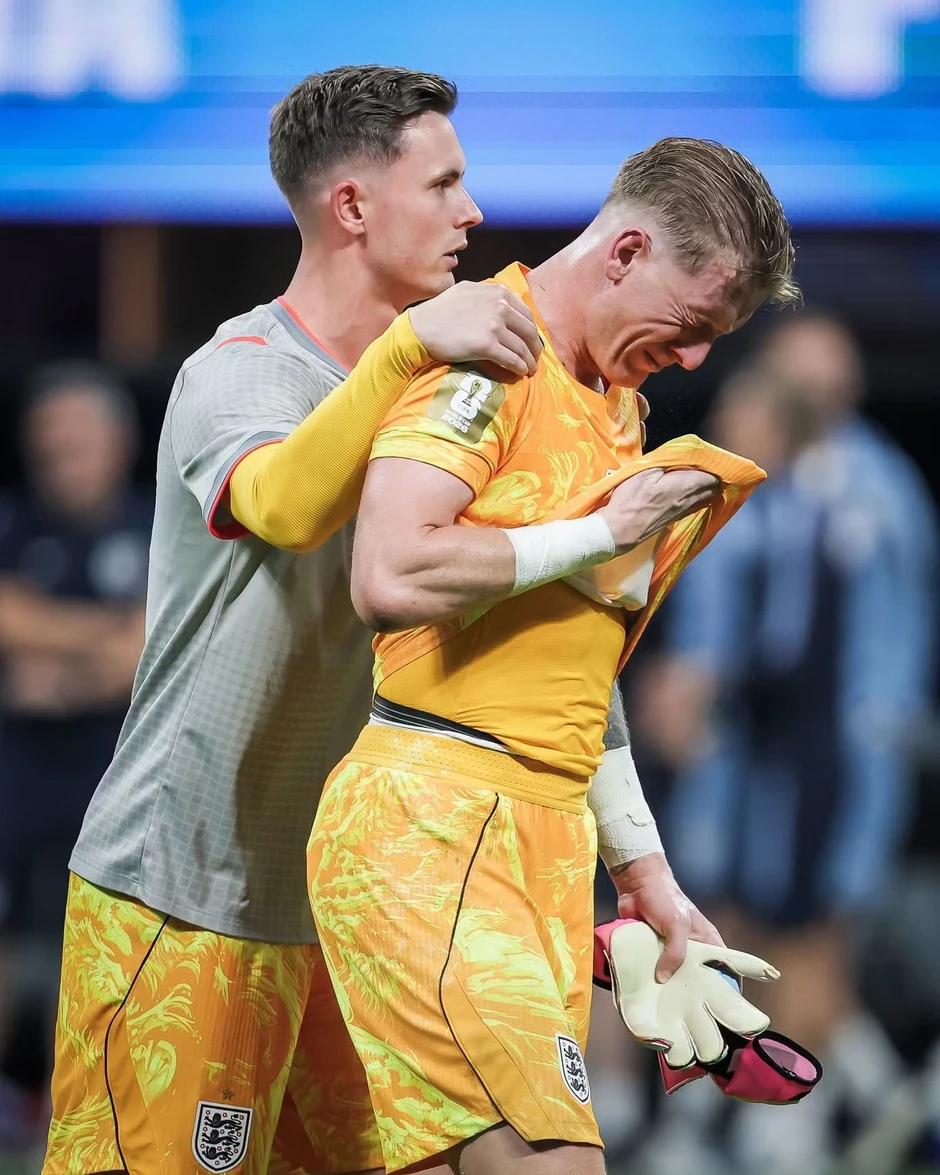 Khán giả dậy sóng lý do Anh thua đau trước Messi và Argentina