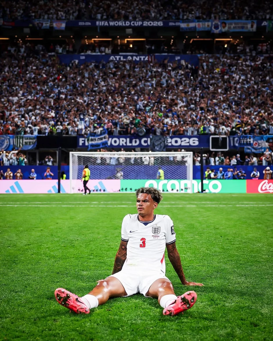 Khán giả dậy sóng lý do Anh thua đau trước Messi và Argentina
