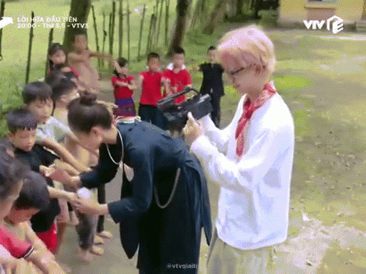 Khán giả phản ứng vì tình huống vô lý trên phim giờ vàng VTV