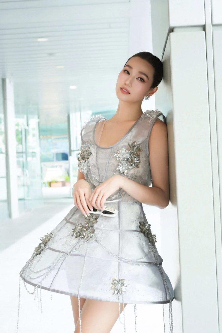 Khánh My: Mẹ không còn hỏi khi nào lấy chồng mà hỏi tôi có đang hạnh phúc không? Khánh My: Mẹ không còn hỏi khi nào lấy chồng mà hỏi tôi có đang hạnh phúc không?