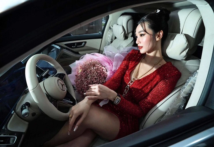 Khánh My: Mẹ không còn hỏi khi nào lấy chồng mà hỏi tôi có đang hạnh phúc không? Khánh My: Mẹ không còn hỏi khi nào lấy chồng mà hỏi tôi có đang hạnh phúc không?