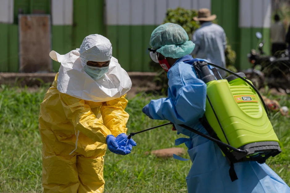 Khoảng 139 ca tử vong trong đợt bùng phát Ebola ở Congo và Uganda