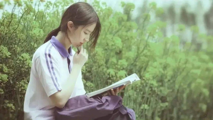 Khoảng lặng đặc biệt của Lưu Diệc Phi Khoảng lặng đặc biệt của Lưu Diệc Phi