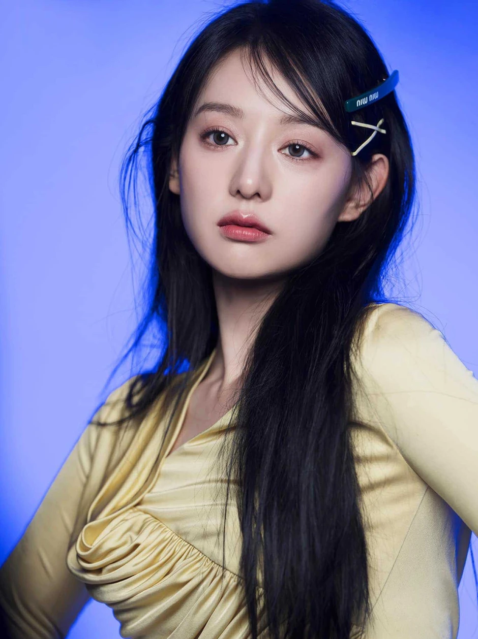 Kim Ji Won gặp vấn đề sức khỏe nghiêm trọng? Kim Ji Won gặp vấn đề sức khỏe nghiêm trọng?