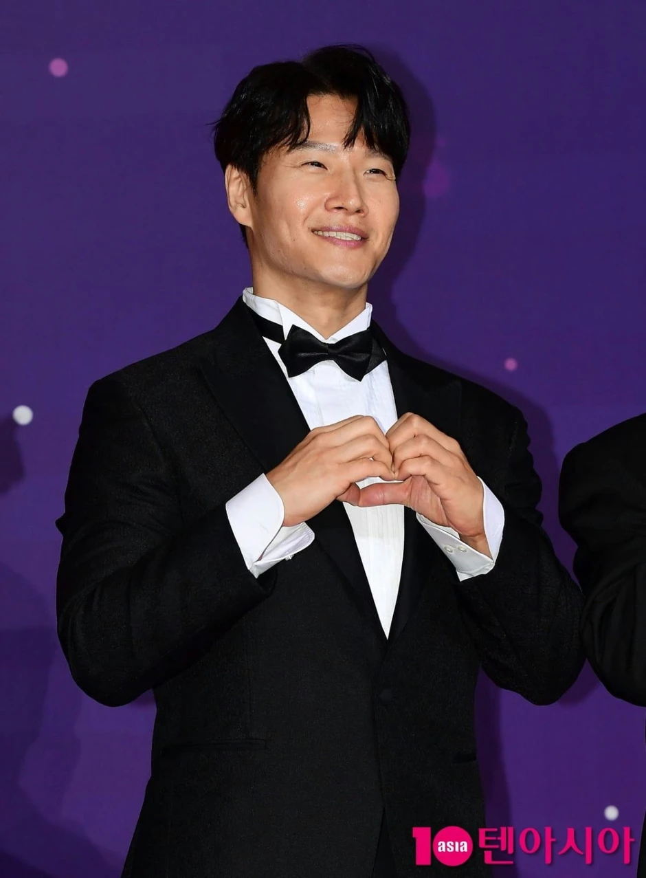 Kim Jong Kook mắc bệnh lạ hiếm gặp