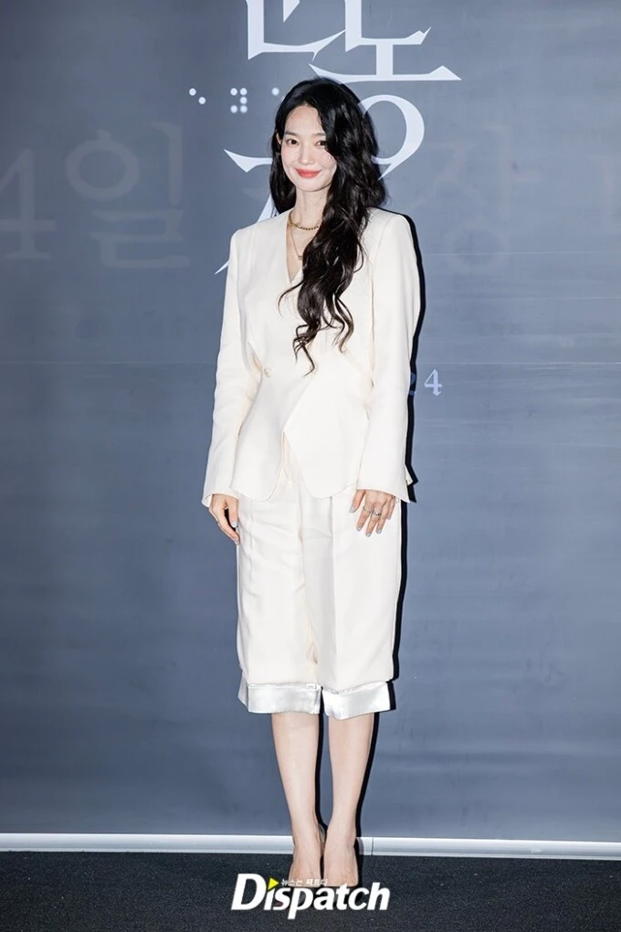 Kim Woo Bin ủng hộ đứa con tinh thần của Shin Min Ah