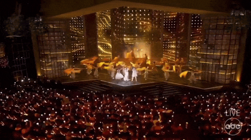 Lần đầu tiên trong lịch sử ca khúc Kpop giành Oscar cho Bài hát phim hay nhất! Lần đầu tiên trong lịch sử ca khúc Kpop giành Oscar cho Bài hát phim hay nhất!