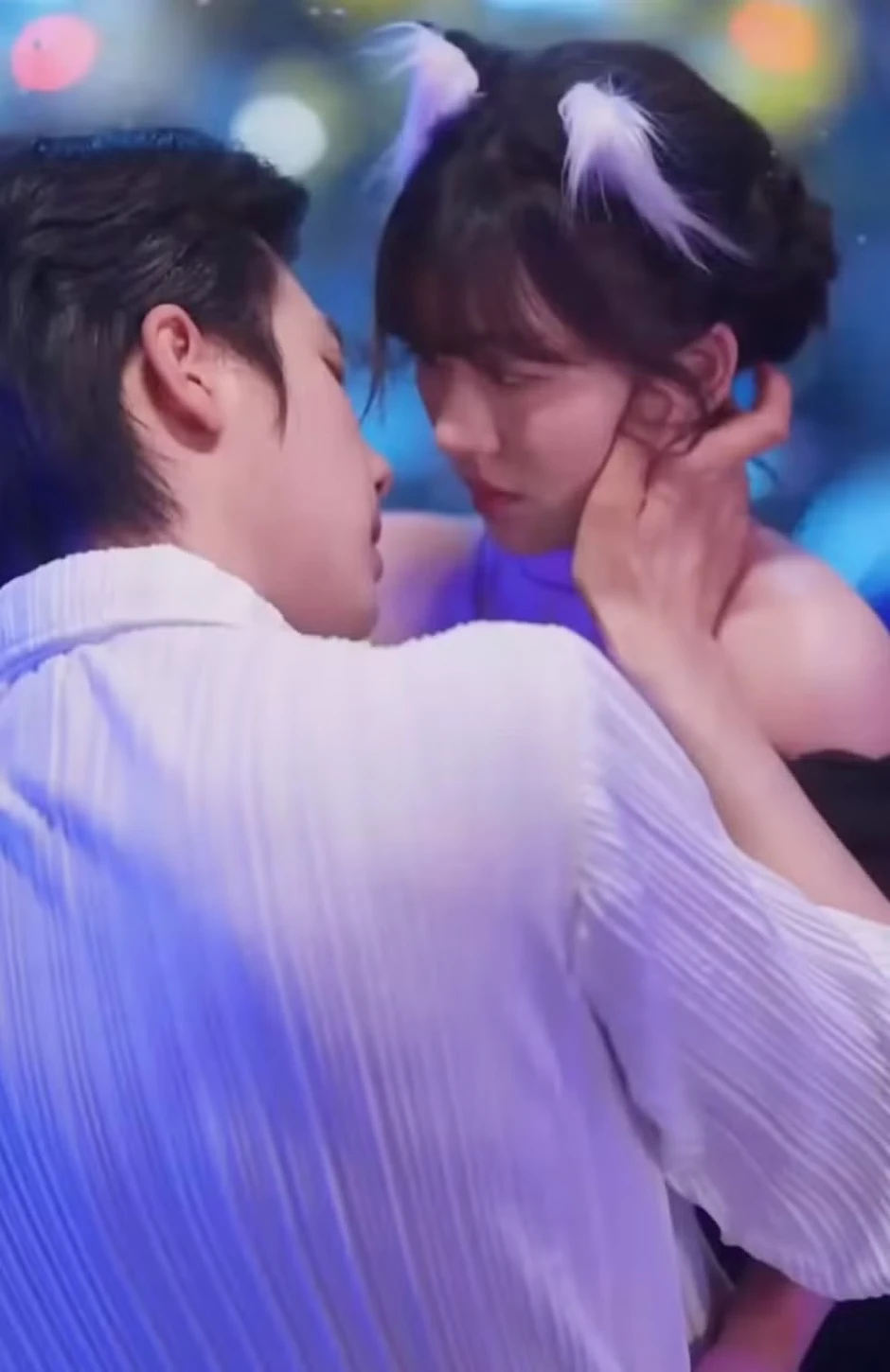 Lệnh cấm làm chao đảo giới giải trí Lệnh cấm làm chao đảo giới giải trí