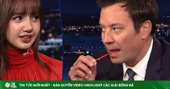 Lisa mời Jimmy Fallon ăn thử tôm khô, ớt quả
