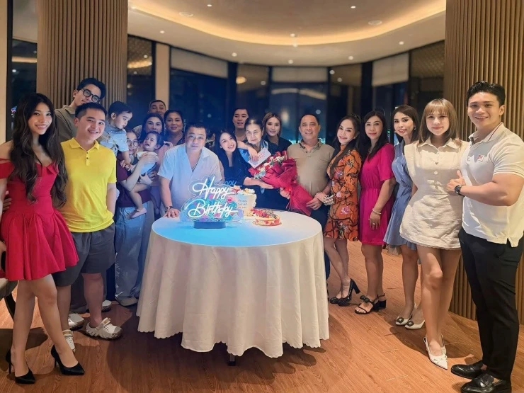 Lý Hùng, Lý Hương mừng sinh nhật mẹ Lý Hùng, Lý Hương mừng sinh nhật mẹ