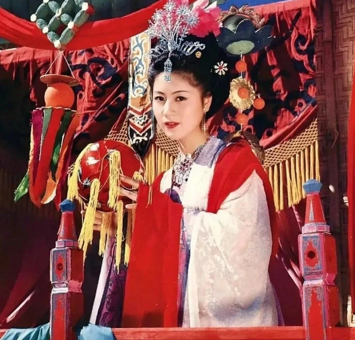 Mỹ nhân đắt giá nhất Tây du ký: Xuất hiện 3 phút trên phim, U70 sống kín tiếng
