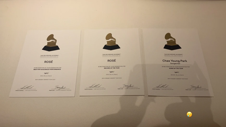 Mỹ nhân đẹp nhất thế giới được Grammy ưu ái Mỹ nhân đẹp nhất thế giới được Grammy ưu ái