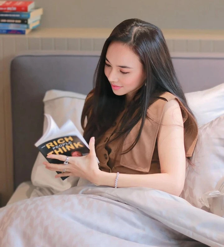 Mỹ nhân màn ảnh từng là thủ khoa Báo chí, Hoa khôi Tây Đô giờ ra sao?