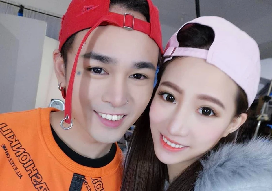 Mỹ nhân showbiz tháo chạy khỏi chồng ca sĩ đi tù 2 năm, bất ngờ đổi đời nhờ bán mặt hàng ai thấy cũng đỏ mặt Mỹ nhân showbiz tháo chạy khỏi chồng ca sĩ đi tù 2 năm, bất ngờ đổi đời nhờ bán mặt hàng ai thấy cũng đỏ mặt