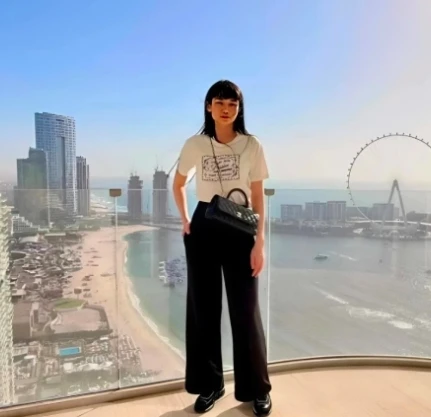 Mỹ nhân showbiz Việt 37 tuổi mua nhà 130 tỷ ở Dubai, khu người siêu giàu