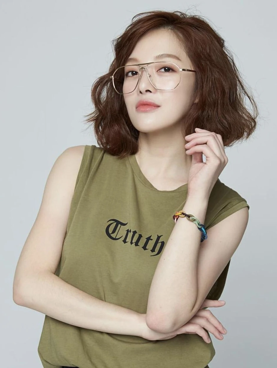 Mỹ nhân Thư Ký Kim bật khóc nấc vì mẹ ruột gặp tai nạn đến chấn động não trong lúc trông cháu