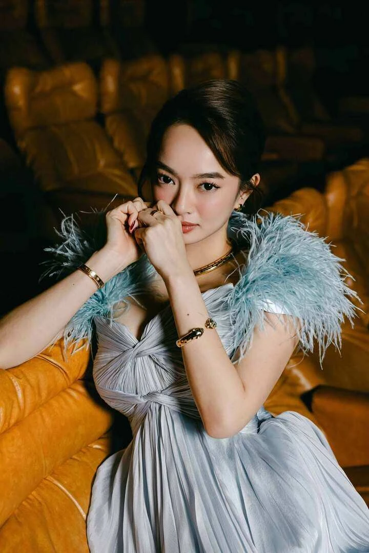 Mỹ nhân trăm tỷ trở thành giám khảo trẻ nhất LHP Châu Á Đà Nẵng là ai?