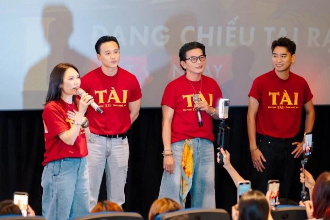 Mỹ Tâm và Mai Tài Phến gây sốt với video nhảy tình tứ trên mạng xã hội