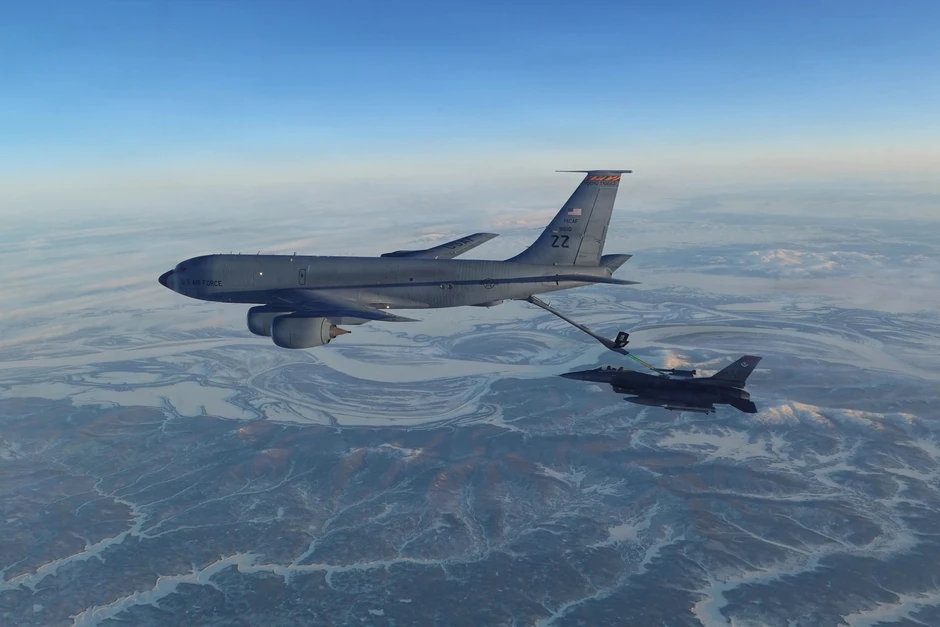 KC-135 Stratotanker – máy bay tiếp nhiên liệu chủ lực của Không quân Mỹ suốt nhiều thập niên. Ảnh: AP