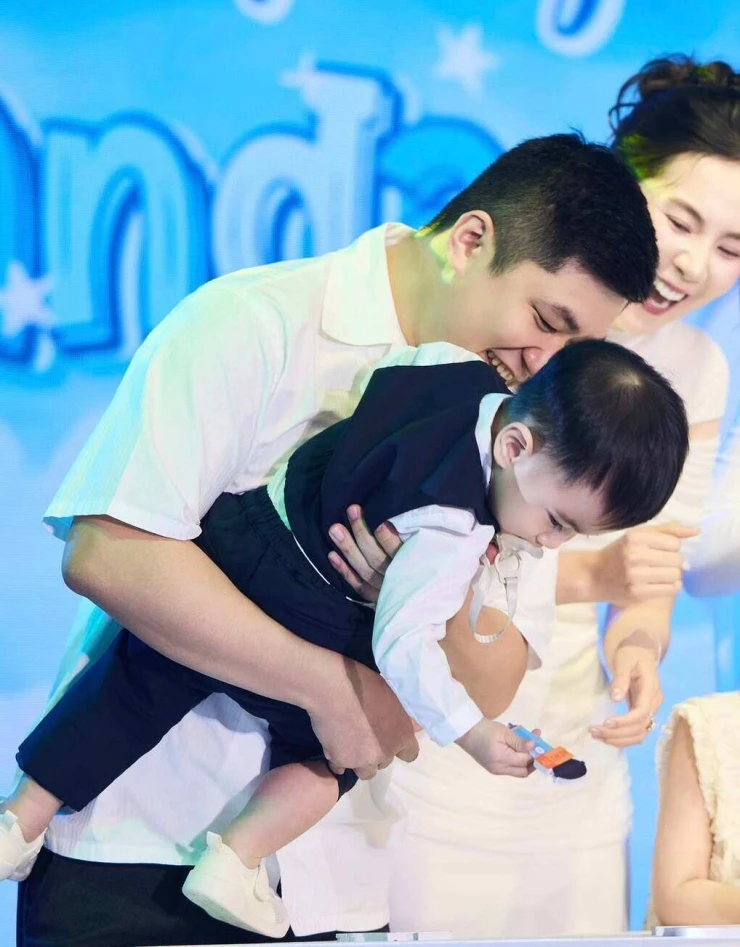 Mai Ngọc: Tôi không có thời gian để buồn khi làm mẹ toàn thời gian