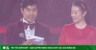 Mạng xã hội đang viral điều này trong cơn mưa xối xả tại concert “Tổ quốc trong tim”