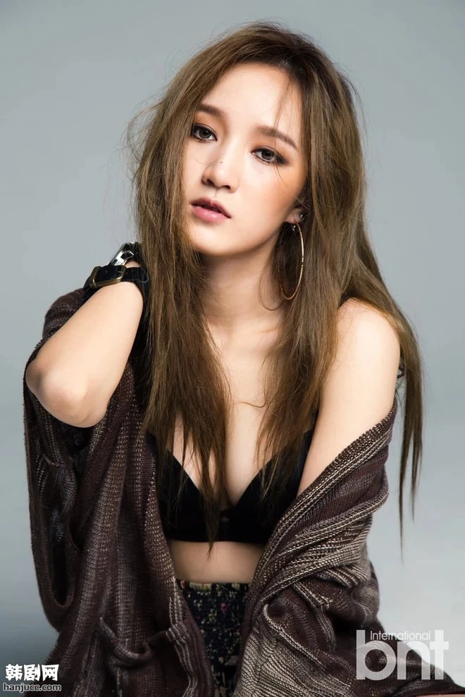 Mạnh Giai bị giật spotlight suốt thời đỉnh cao, về nước vẫn chật vật tìm chỗ đứng Mạnh Giai bị giật spotlight suốt thời đỉnh cao, về nước vẫn chật vật tìm chỗ đứng