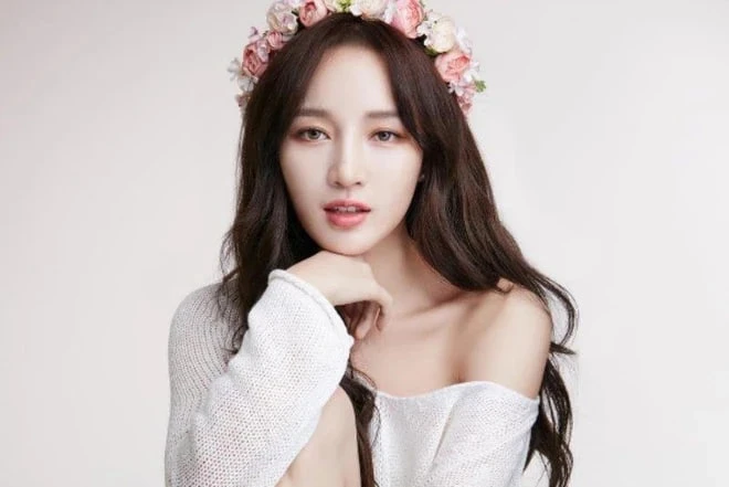 Mạnh Giai bị giật spotlight suốt thời đỉnh cao, về nước vẫn chật vật tìm chỗ đứng Mạnh Giai bị giật spotlight suốt thời đỉnh cao, về nước vẫn chật vật tìm chỗ đứng