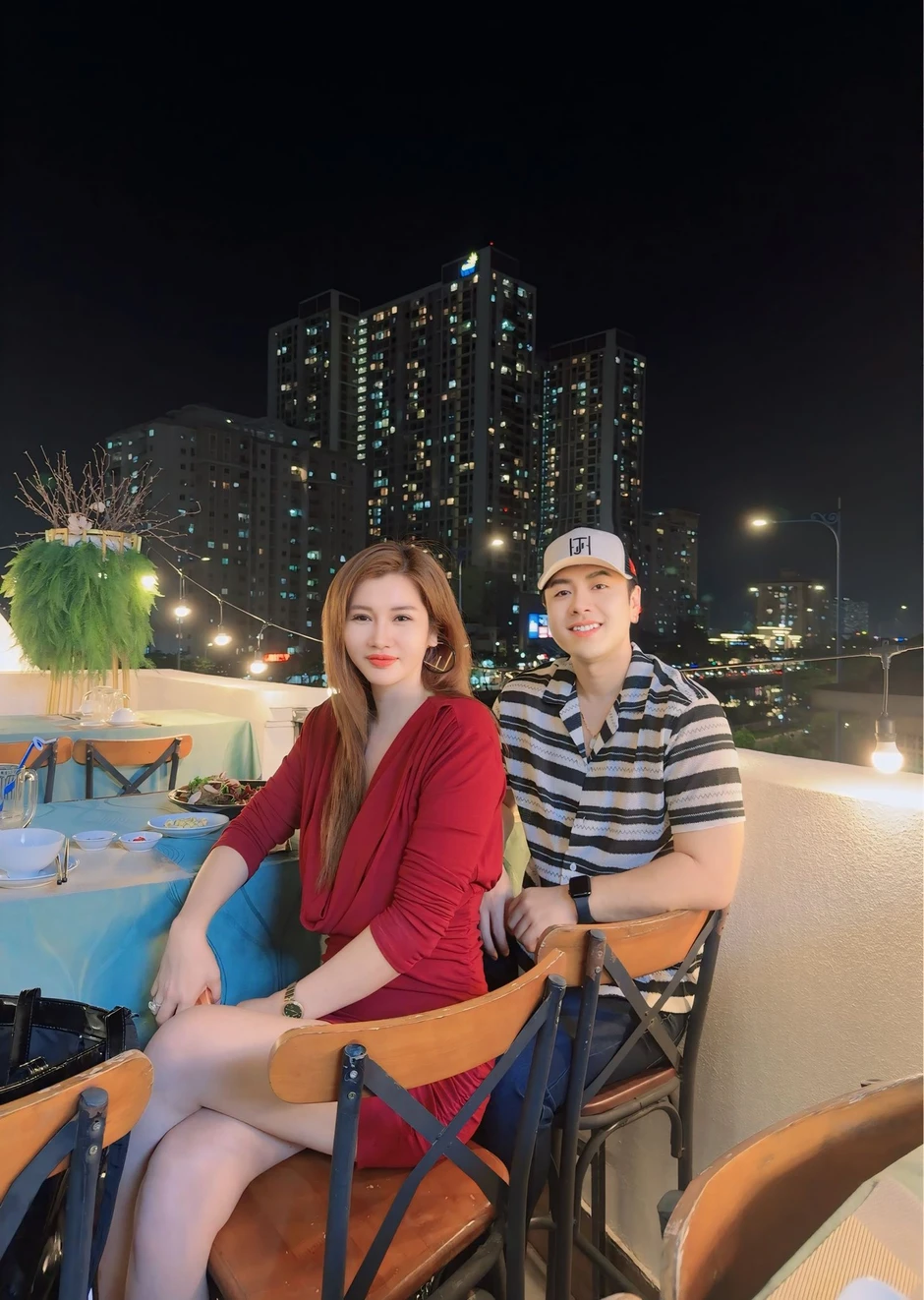 Mẹ đơn thân 3 con là CEO dược phẩm, cưới Akira Phan, ở biệt thự mặt tiền phường Bình Phú