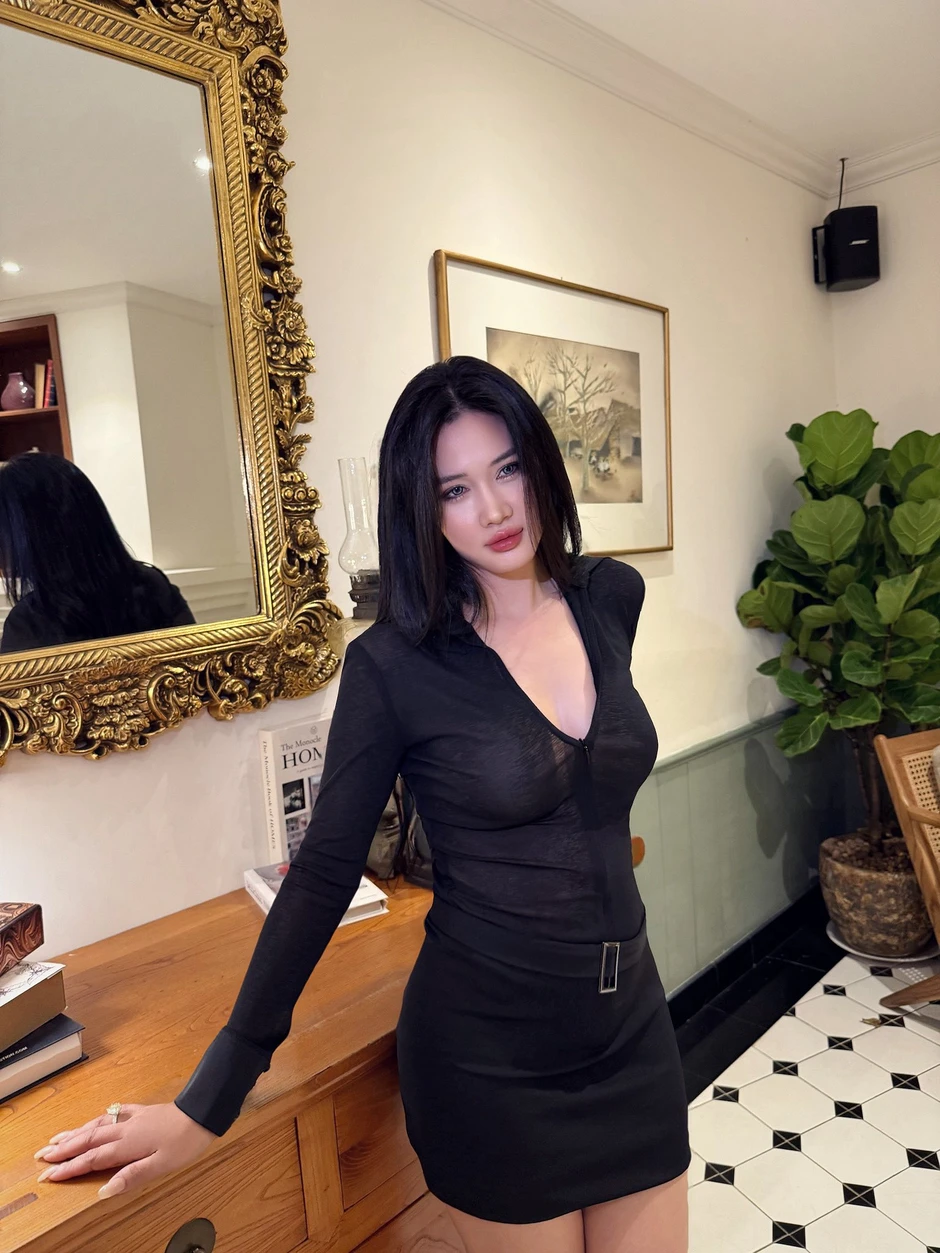 Mẹ đơn thân 3 con là CEO dược phẩm, cưới Akira Phan, ở biệt thự mặt tiền phường Bình Phú