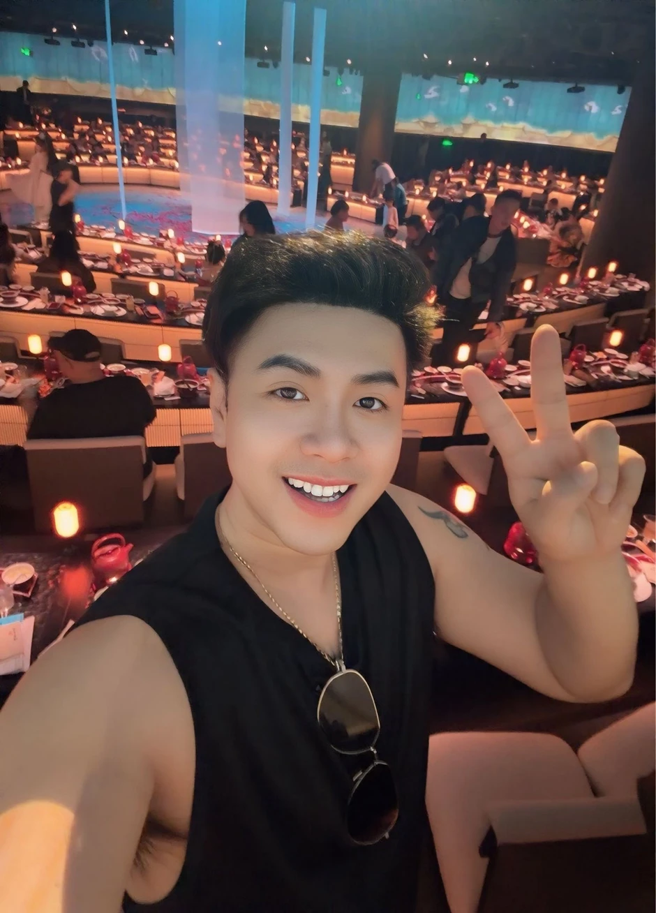 Mẹ đơn thân 3 con là CEO dược phẩm, cưới Akira Phan, ở biệt thự mặt tiền phường Bình Phú